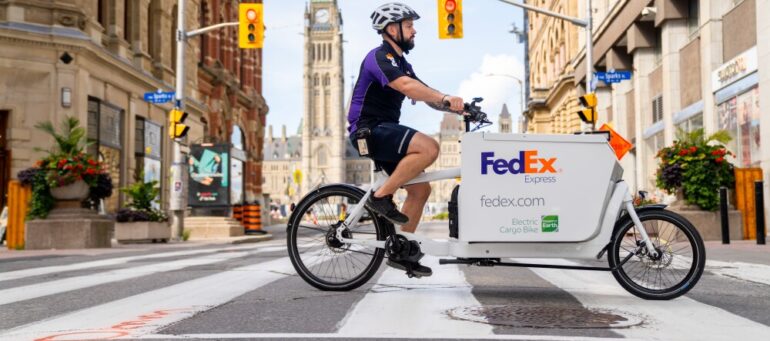 FedEx Celebrates 35 Years in Canada | EPS-Express Post Services
